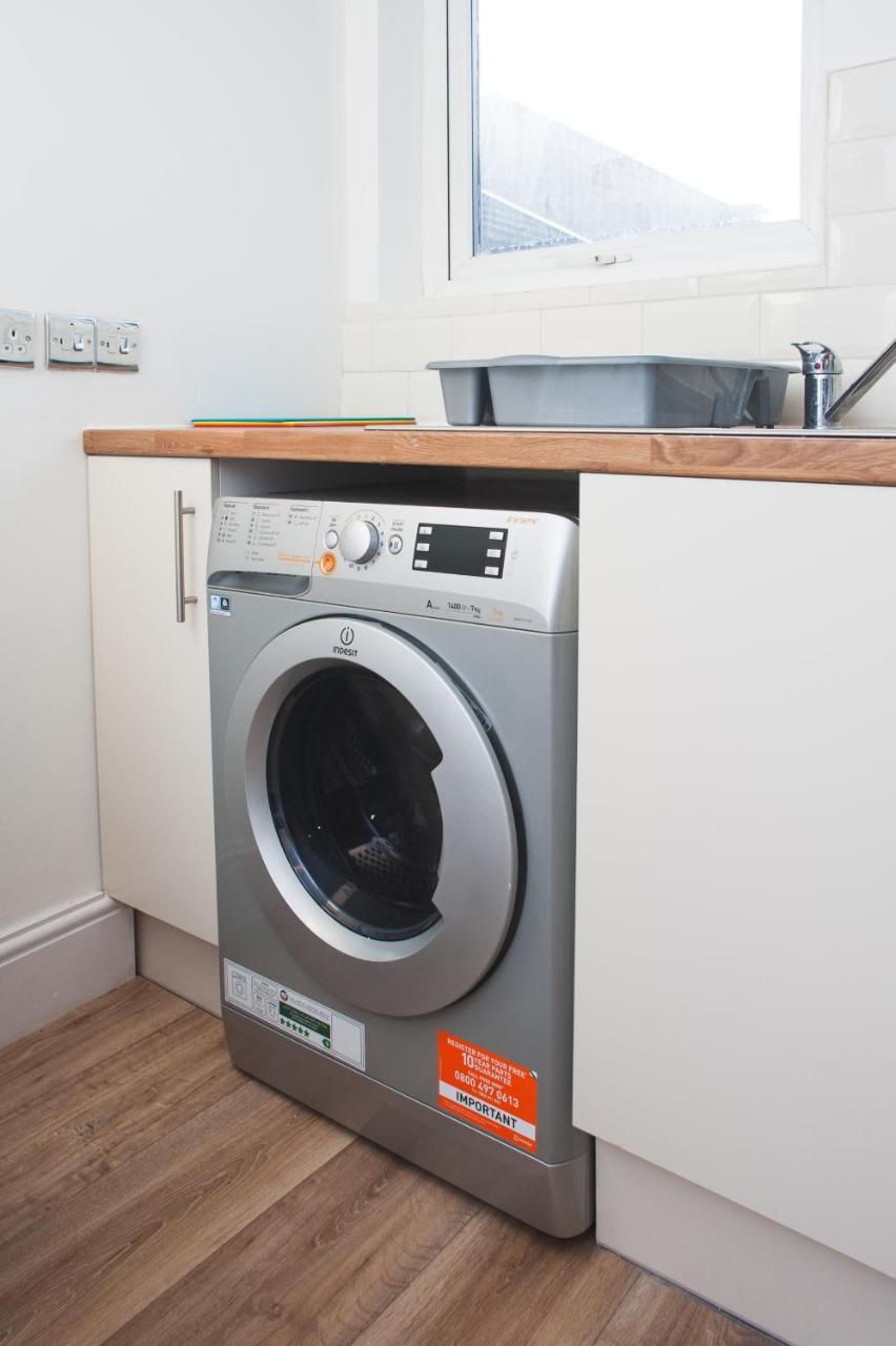 Mycityhaven - 3 Bedroom Shirehampton Flat Near Avonmouth & M4 Bristol Exterior foto